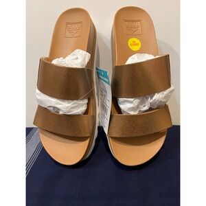 New in box Reef sandals.